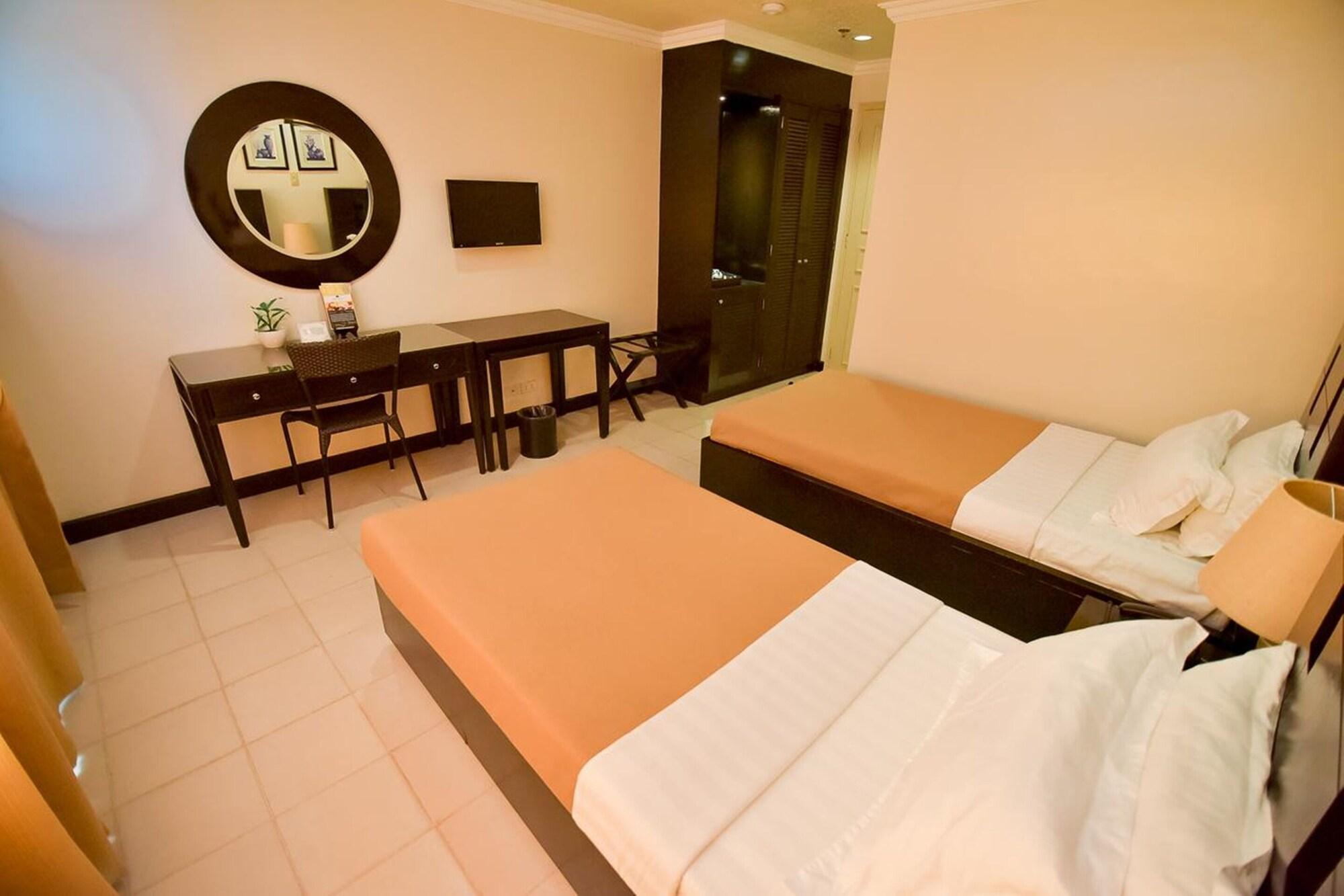 Hotel Tavern Surigao Exterior foto