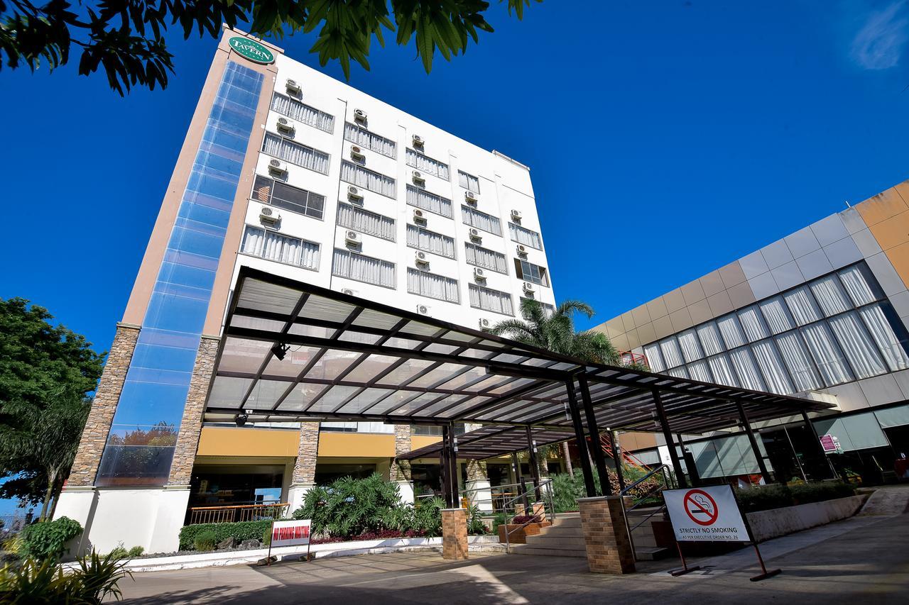 Hotel Tavern Surigao Exterior foto